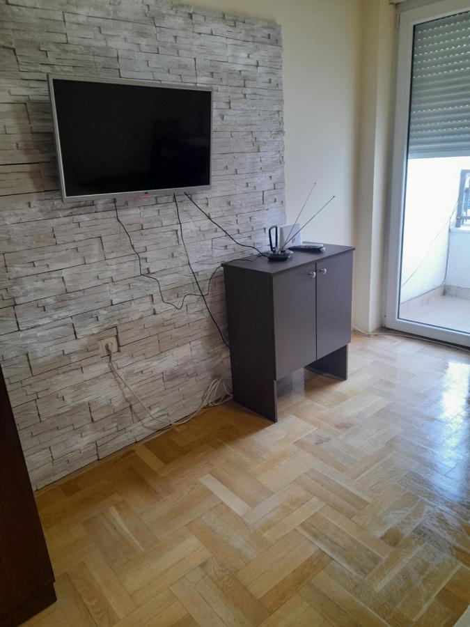 For You Apartman Nis Bagian luar foto